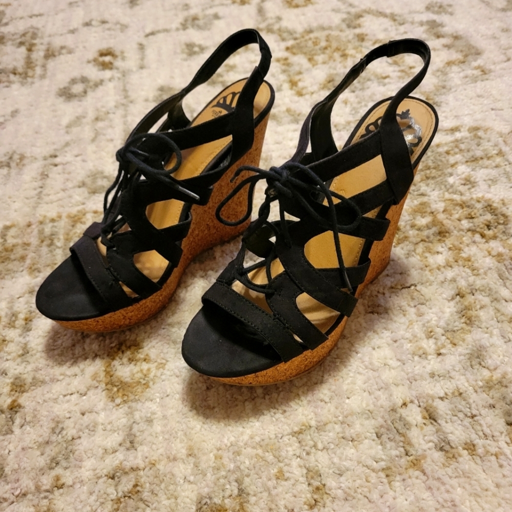 Black Wedge Heels, Fergalicious by Fergie, Size 8.5/9